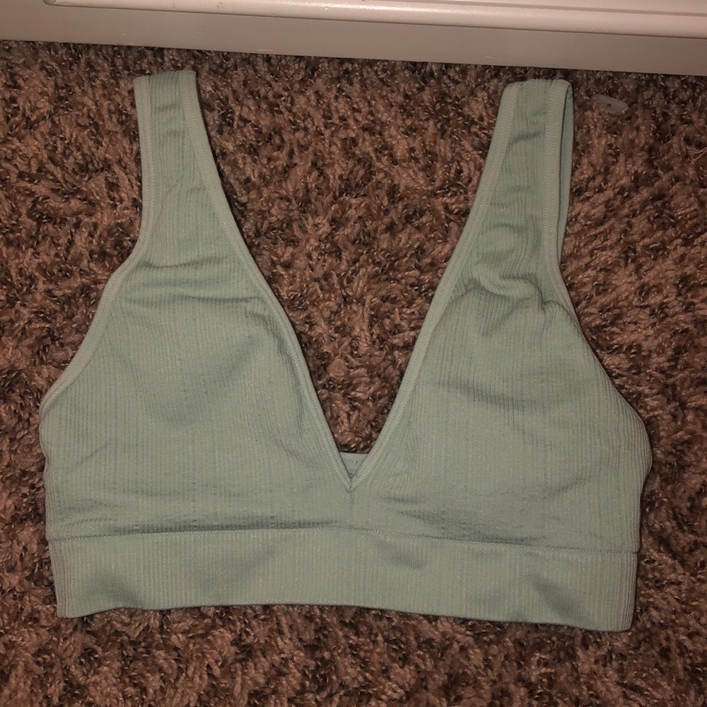 Victoria’s Secret pink bra